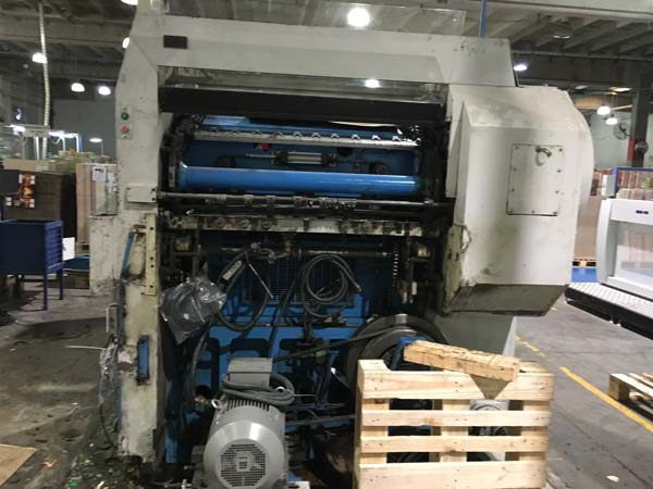 Traslado troqueladora Ibérica a planta Libesa