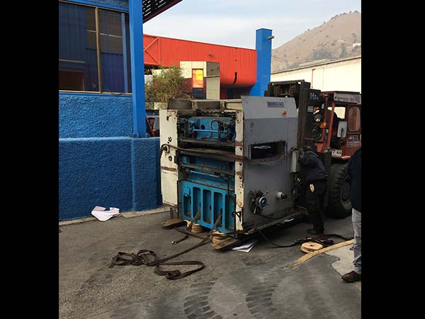 Traslado troqueladora Ibérica a planta Libesa